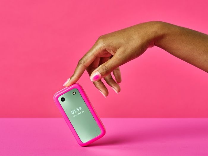 Мобільний телефон HMD Barbie Phone Pink