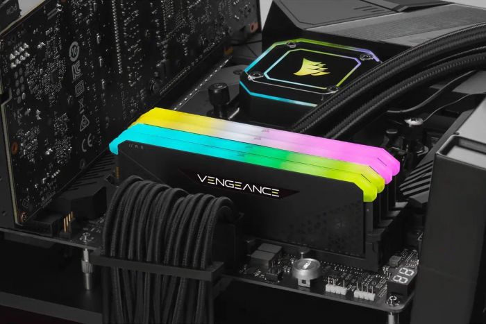 Модуль пам`ятi DDR4 2x8GB/3200 Corsair Vengeance RGB RS Black (CMG16GX4M2E3200C16)