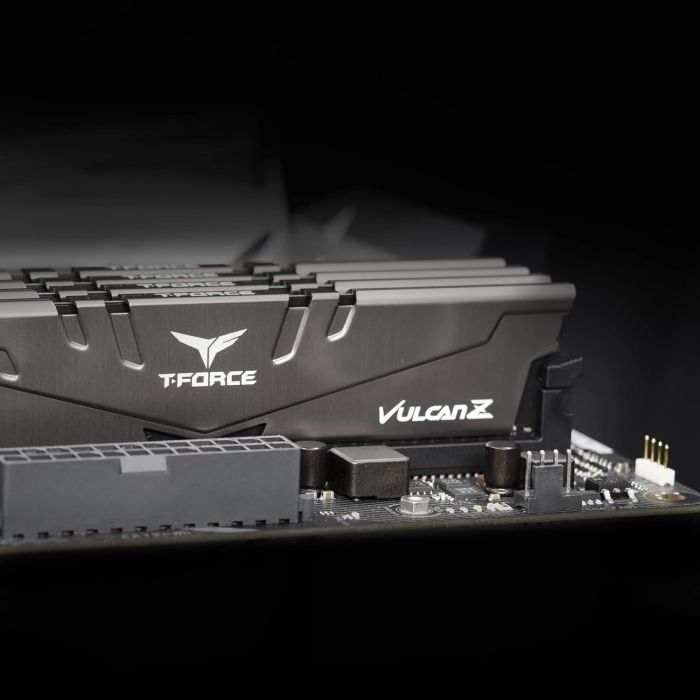 Модуль пам`яті DDR4 2x8GB/3600 Team T-Force Vulcan Z Gray (TLZGD416G3600HC18JDC01)